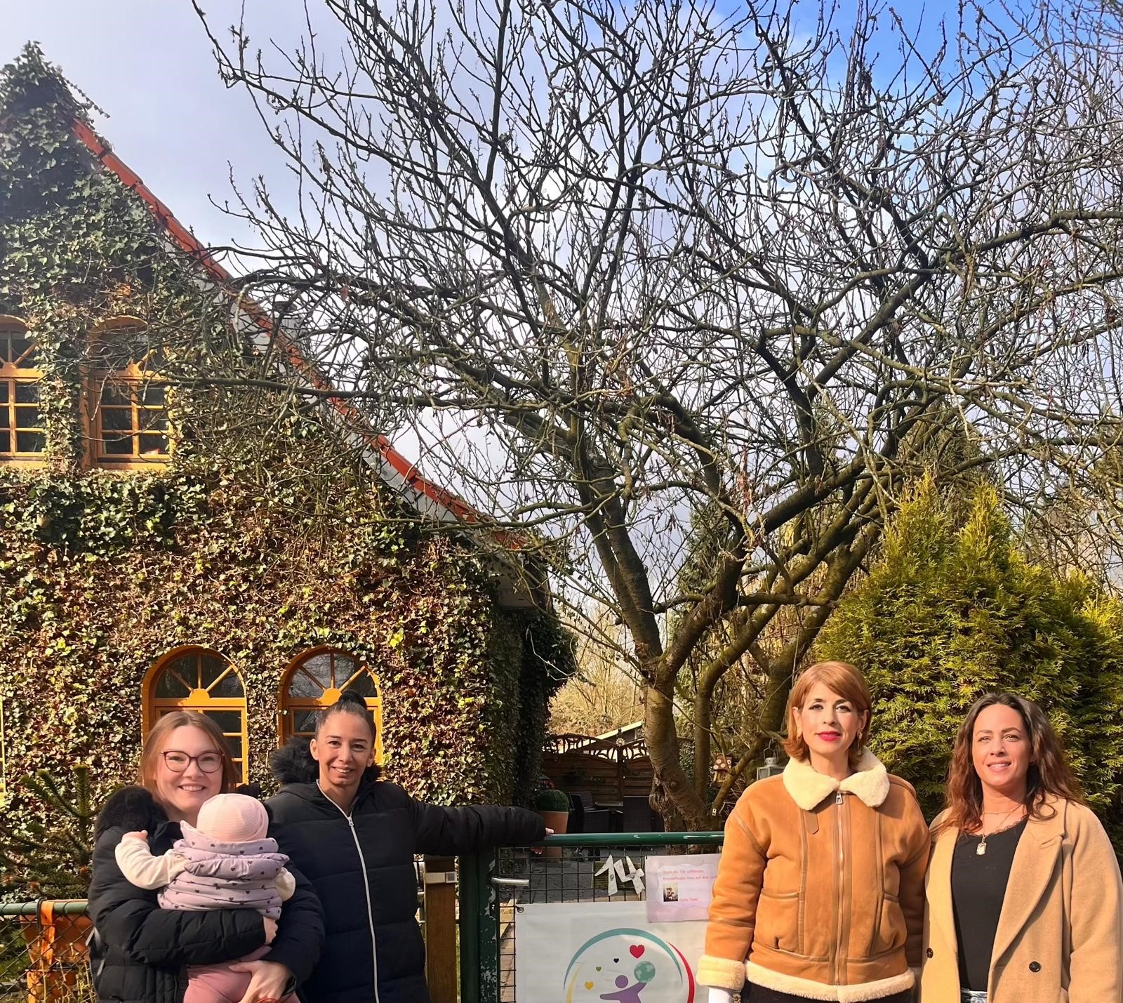 Besuch der Interkulturellen Familienhilfe (interfa) Bremerhaven durch die Bürgerschaftsabgeordneten Janina Strelow und Sülmez Colak